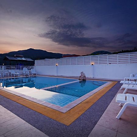 Garden Phuket Hotel Patong Bagian luar foto