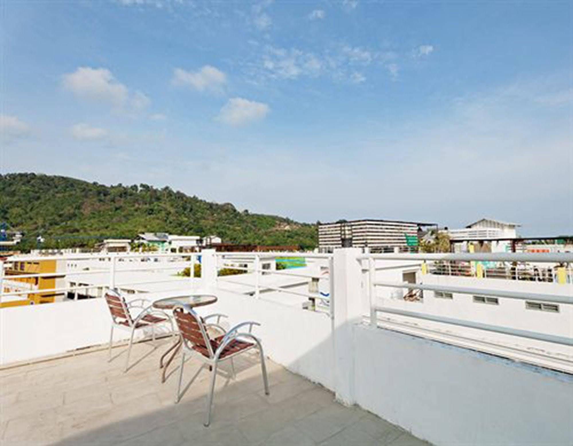 Garden Phuket Hotel Patong Bagian luar foto