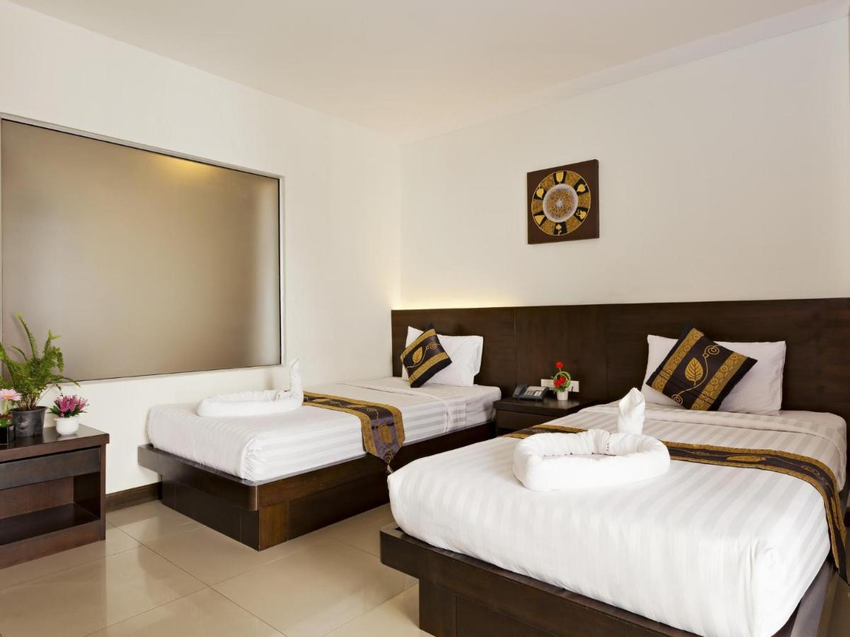 Garden Phuket Hotel Patong Bagian luar foto